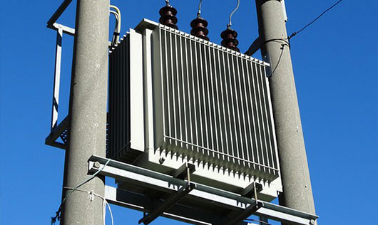 Краткое введение в структурные характеристики и технические принципы полностью герметизированных трансформаторов аморфного сплава, погруженных в масло